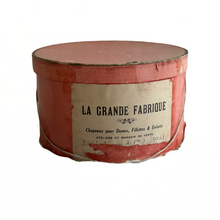 Load image into Gallery viewer, Late 19th Century French Hatbox