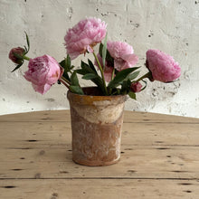 Load image into Gallery viewer, Early 19th Century Italian Pot