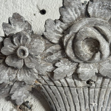 Load image into Gallery viewer, Early 19th Century French Wooden Floral Fragment