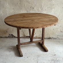 Load image into Gallery viewer, Early 19th Century French Vendange Table