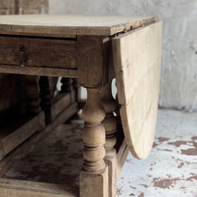Load image into Gallery viewer, Early 19th Century French Gate Leg Table