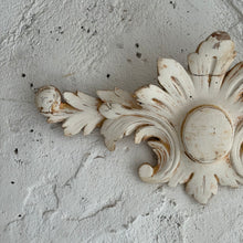 Load image into Gallery viewer, Early 19th Century French Pediment