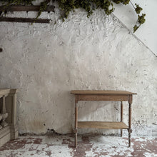 Load image into Gallery viewer, Early 19th Century French Table