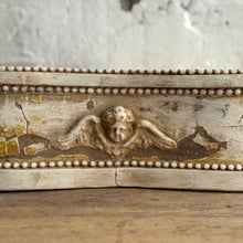 Load image into Gallery viewer, 19th Century French Putti Plinth