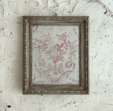 Load image into Gallery viewer, 20th Century French Frames With Vintage Putti Fabric