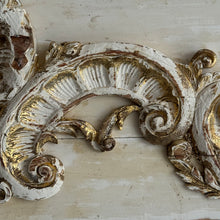 Load image into Gallery viewer, Early 19th Century French Wooden Frieze