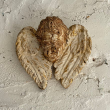 Load image into Gallery viewer, 18th Century Italian Polychrome Carved Wooden Cherub Head with Wings