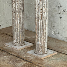 Load image into Gallery viewer, Pair of 18th Century French Carved Corinthian Columns