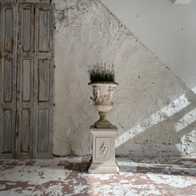 Load image into Gallery viewer, Early 20th Century Medici Urn On Plinth