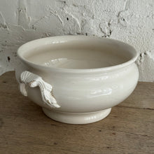 Load image into Gallery viewer, 19th Century French Soupiere