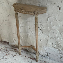 Load image into Gallery viewer, Early 19th Century French Console Table