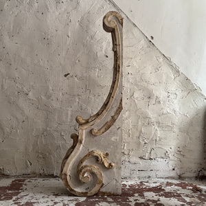 Late 18th Century Italian Wooden Corbel