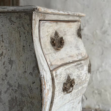 Load image into Gallery viewer, Early 20th Century French Bombe Commode