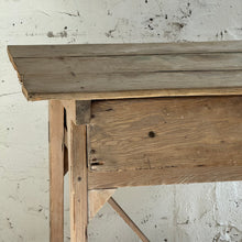 Load image into Gallery viewer, Late 18th / Early 19th Century French Pine Table