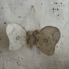 Load image into Gallery viewer, Late 19th Century French Mannequin Wings