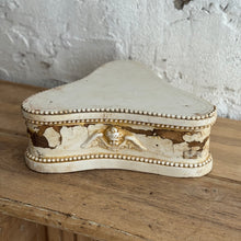 Load image into Gallery viewer, 19th Century French Putti Plinth