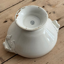 Load image into Gallery viewer, Late 19th Century French Digoin &amp; Sarreguemines Soupiere With Acanthus Scroll Handles