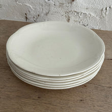 Load image into Gallery viewer, Set Of 6 French Plates