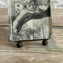 Load image into Gallery viewer, Late 19th Century French Picture Frame