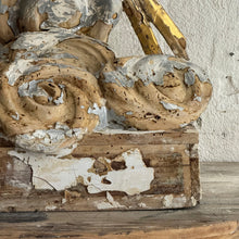 Load image into Gallery viewer, Late 18th Century Italian Wooden Altar Stand
