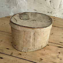 Load image into Gallery viewer, Early 19th Century French Hatbox
