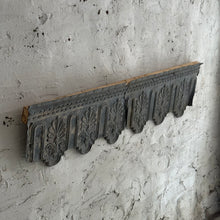 Load image into Gallery viewer, Early 19th Century French Zinc Chateau Frieze