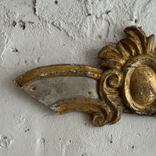 Load image into Gallery viewer, Early 19th Century French Wooden Pediment
