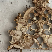 Load image into Gallery viewer, Late 18th Century French Carved Frieze