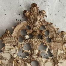 Load image into Gallery viewer, Late 18th Century French Carved Frieze