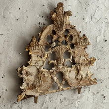 Load image into Gallery viewer, Late 18th Century French Carved Frieze