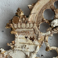 Load image into Gallery viewer, Late 18th Century French Carved Frieze
