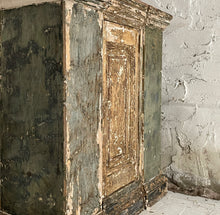 Load image into Gallery viewer, Late 18th Century French Rustic Cupboard