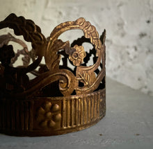 Load image into Gallery viewer, Antique Gold French Crown VI