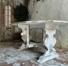 Load image into Gallery viewer, Early 19th Century Dutch Drop Leaf Dining/Centre Table
