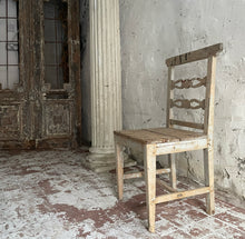 Load image into Gallery viewer, Late 18th Century French Decorative Chair