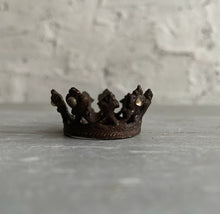Load image into Gallery viewer, Rust French Crown X