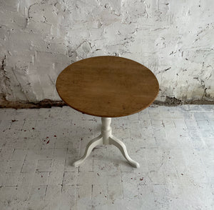 Late 19th Century French Tilt Top Table