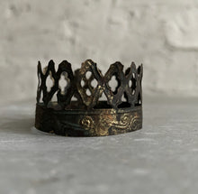 Load image into Gallery viewer, Antique Gold French Crown XI