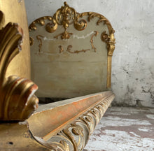 Load image into Gallery viewer, Early 19th Century Italian 3/4 Gilt Wood Bed