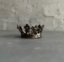 Load image into Gallery viewer, Silver French Crown X